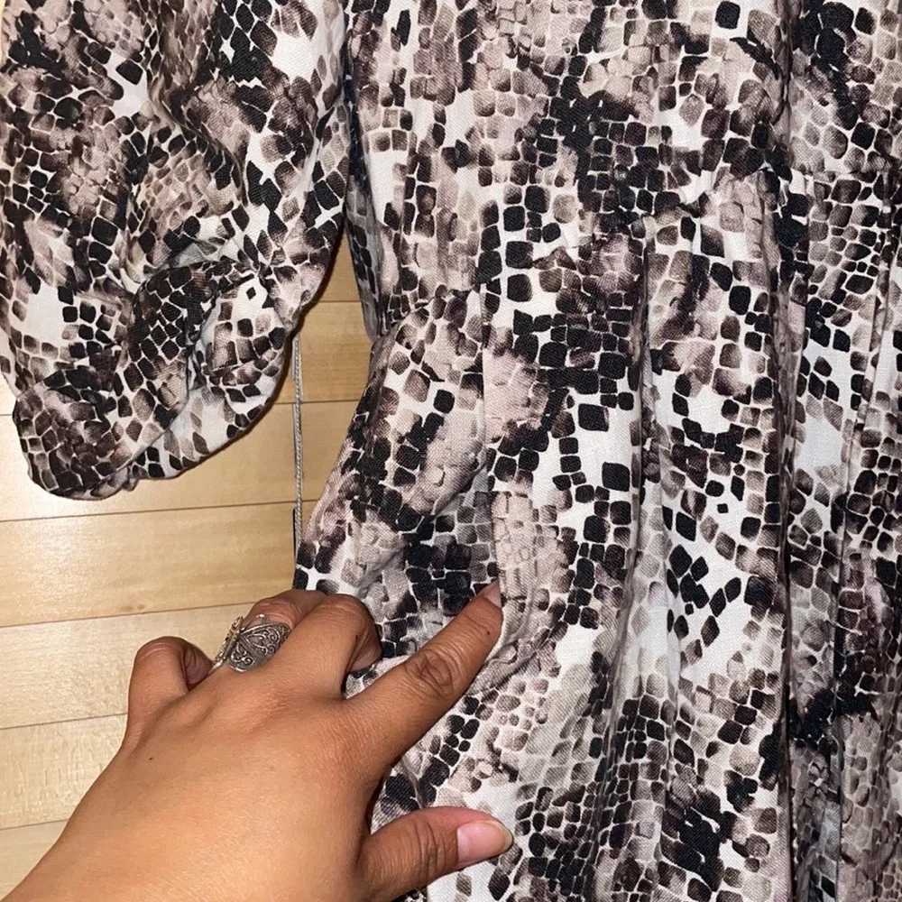 Saloni Phyton Print 100% Linen- Anthracite Jumpsuit - Picture 4 of 12